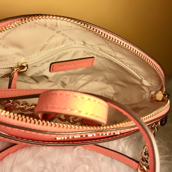 ‼️SALE NEW MK ‼️ MICHAEL KORS CROSSBODY WALLET SET - Picture 5 of 5